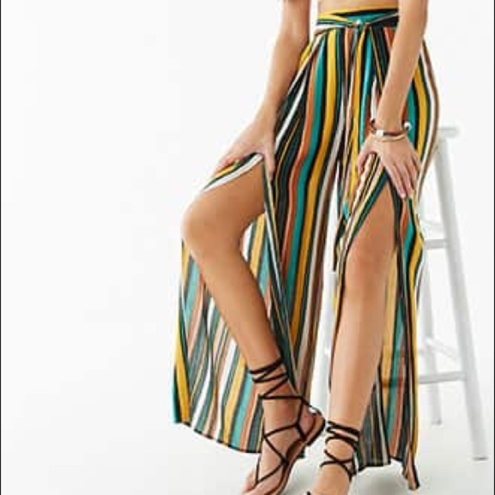 Stripped Flared Pants